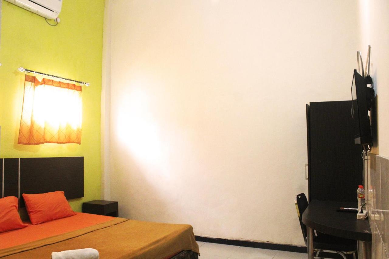 Olive Guest House Bumi Mas Raya Banjarmasin  Buitenkant foto