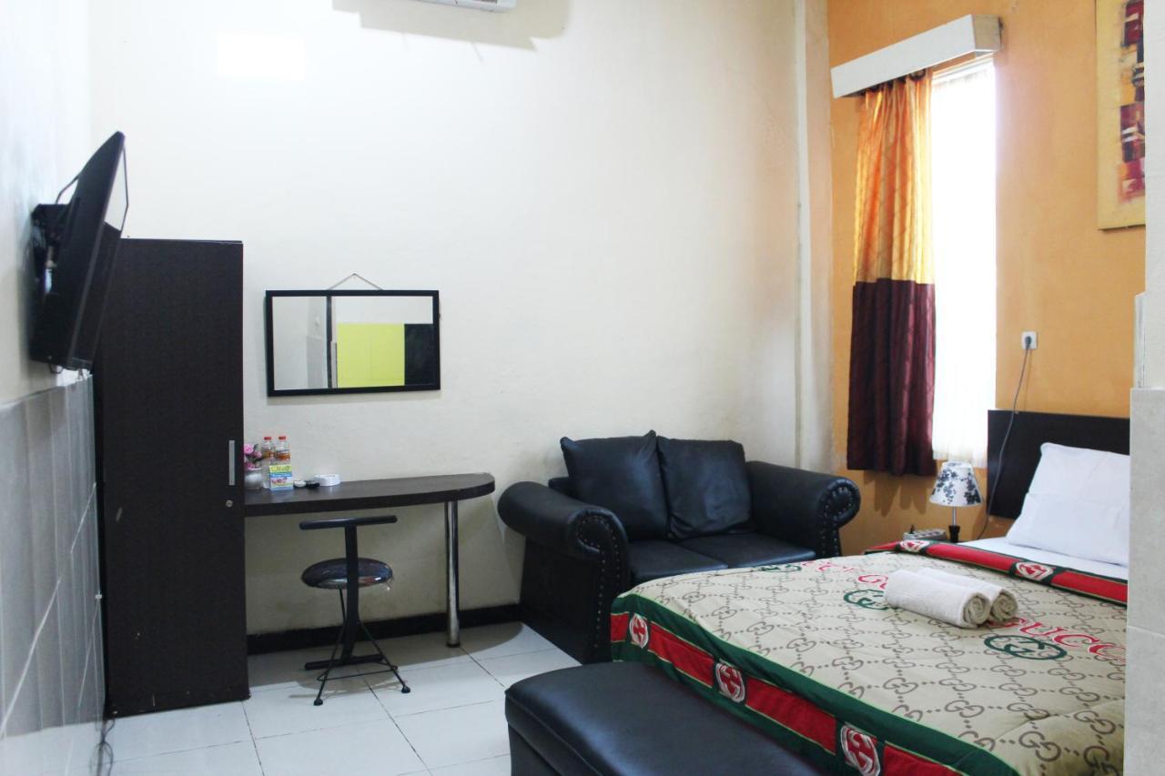 Olive Guest House Bumi Mas Raya Banjarmasin  Buitenkant foto